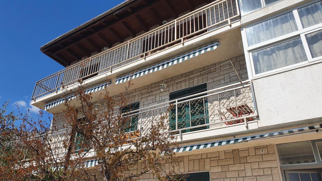 Toni&Megi Apartment Йесенице Екстериор снимка