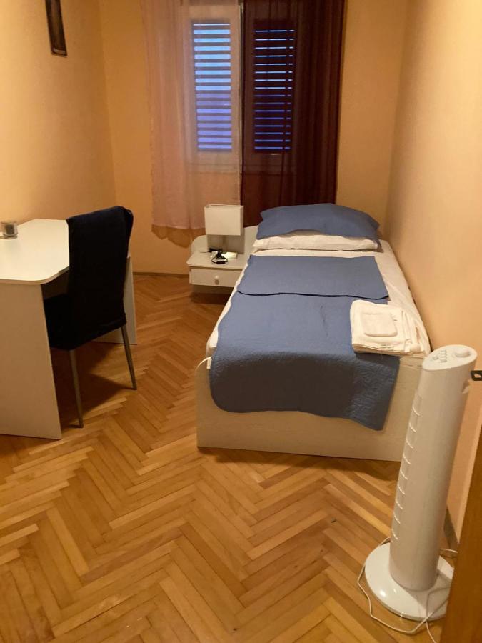 Toni&Megi Apartment Йесенице Екстериор снимка